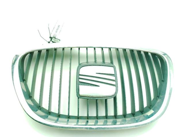 Atrapa chłodnicy 5P0853651A9B9 VAG