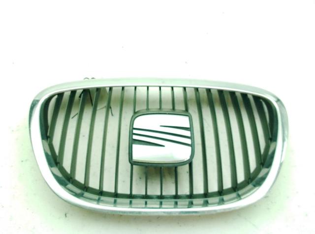 Atrapa chłodnicy 5P0853651A9B9 VAG