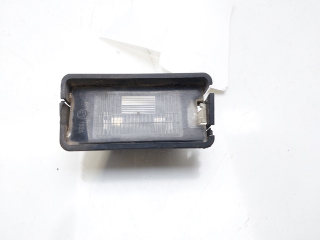 Lampa oświetlenia tylnej tablicy rejestracyjnej 5P0943021 VAG