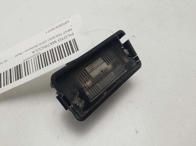 Lampa oświetlenia tylnej tablicy rejestracyjnej 5P0943021 VAG