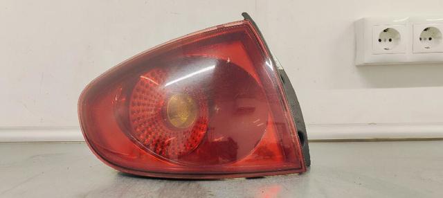 Lampa zespolona tylna lewa 5P0945095D VAG