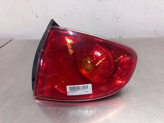Lampa zespolona tylna prawa 5P0945096E VAG