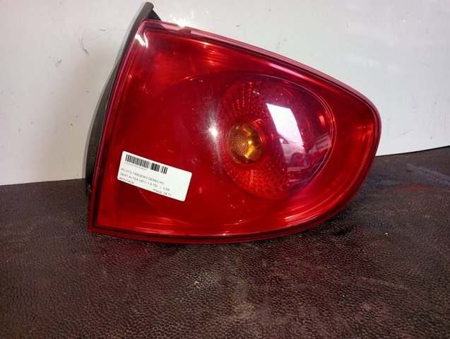 Lampa zespolona tylna prawa 5P0945112B VAG