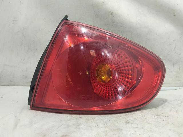 Lampa zespolona tylna prawa 5P0945112B9B9 VAG