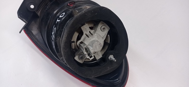 Lampa zespolona tylna prawa 5P5945096B VAG