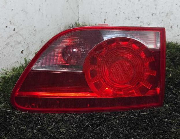 Lampa zespolona tylna lewa wewnętrzna 5P8945093D VAG