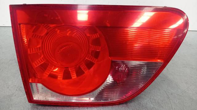 Lampa zespolona tylna lewa wewnętrzna 5P8945093D VAG