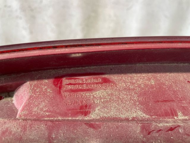Lampa zespolona tylna prawa wewnętrzna 5P8945094D VAG