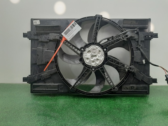 Wentylator elektryczny układu chłodzenia kompletny (silnik+wirnik) 5Q0121203CP VAG
