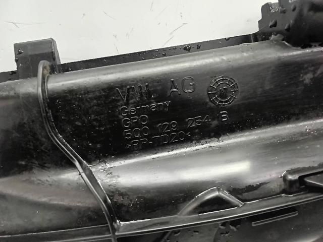 Wlot powietrza do filtra powietrza 5Q0129254B VAG