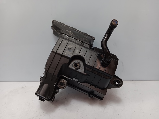 Obudowa filtra powietrza Volkswagen Golf BA5, BV5