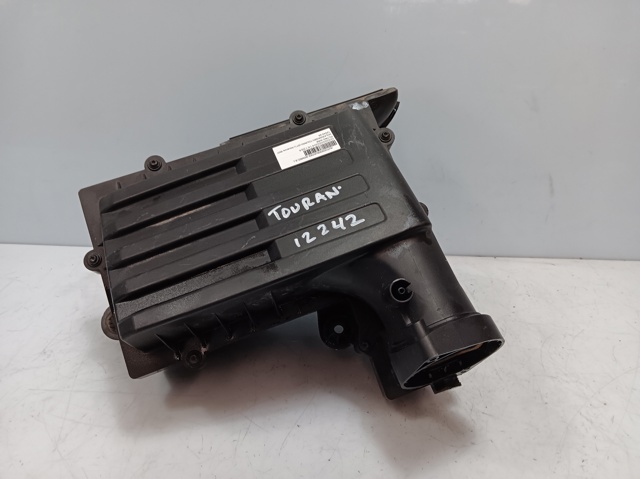 Obudowa filtra powietrza Volkswagen Golf BA5, BV5