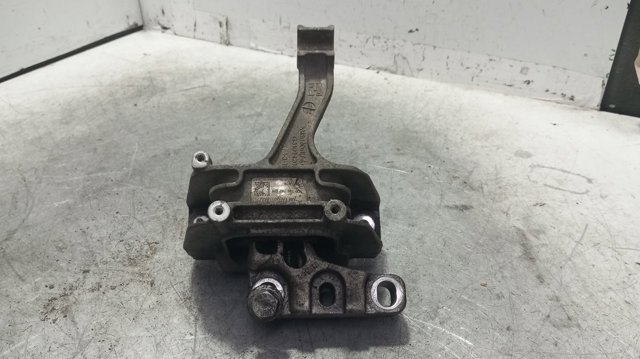 Poduszka (podpora) silnika prawa 5Q0199262BH VAG