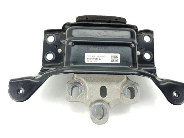 Poduszka (podpora) silnika lewa 5Q0199555BJ VAG
