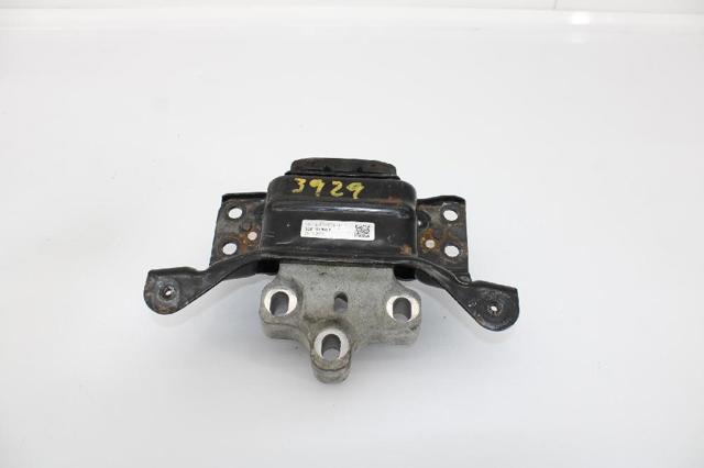 Poduszka (podpora) silnika lewa 5Q0199555T VAG