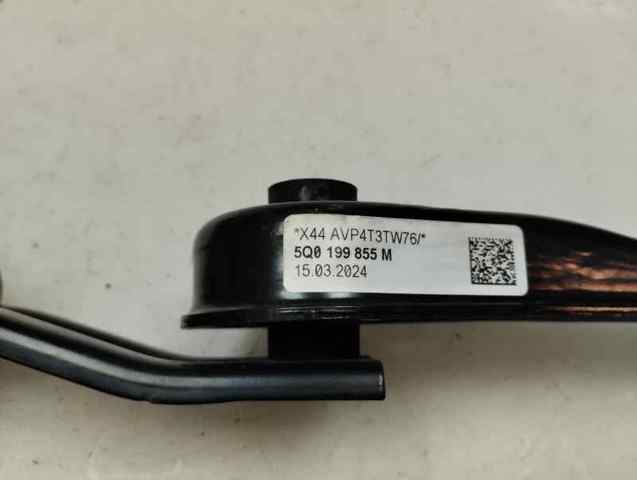 Poduszka (podpora) silnika przednia 5Q0199855M VAG