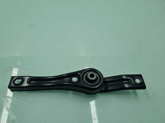 Poduszka (podpora) silnika przednia 5Q0199855M VAG