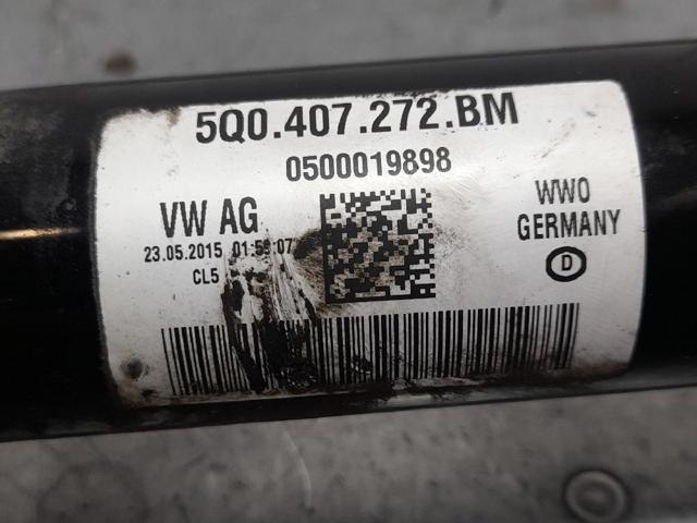 Półoś napędowa przednia prawa 5Q0407272BM VAG