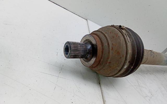 Półoś napędowa przednia prawa 5Q0407272E VAG