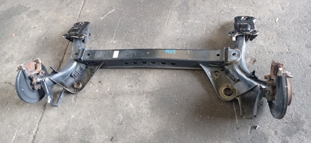 Korpus osi tylnej 5Q0501049H VAG