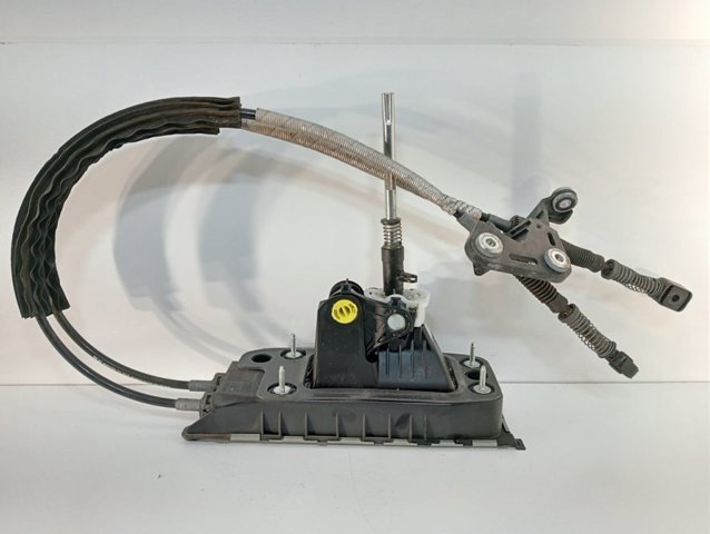 Mechanizm zmiany biegów (cięgno) 5Q0711049AQ VAG