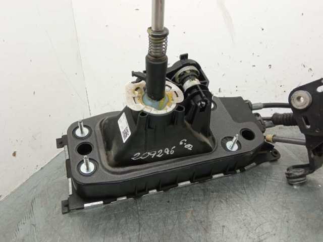 Mechanizm zmiany biegów (cięgno) 5Q0711049AQ VAG