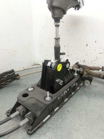 Mechanizm zmiany biegów (cięgno) 5Q0711049AQ VAG