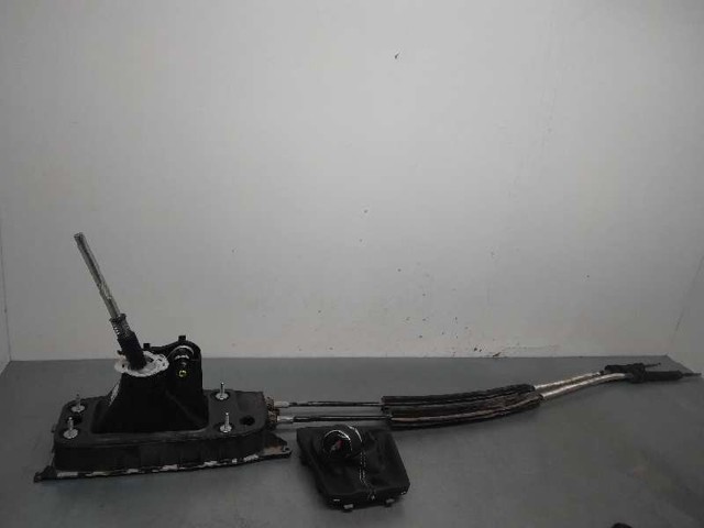 Mechanizm zmiany biegów (cięgno) 5Q0711049AQ VAG