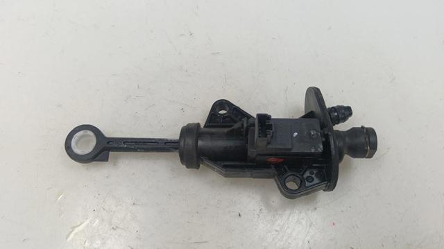 Cylinder sprzęgła główny 5Q0721388E VAG