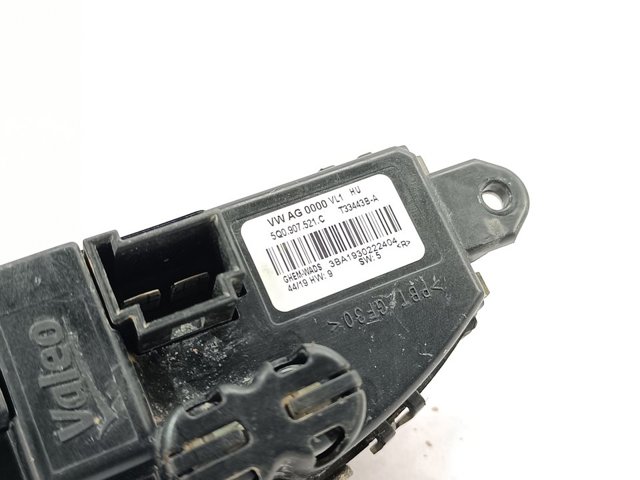 Rezystor wentylatora nagrzewnicy (ogrzewacza kabiny) 5Q0907521C VAG