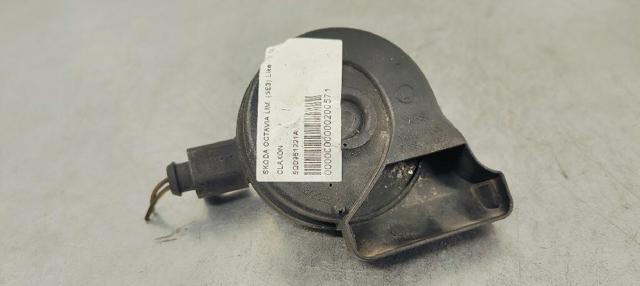 5Q0951221A VAG