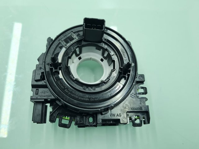 Pierścień kontaktowy AIRBAG, taśma kierownicy  5Q0953549E VAG