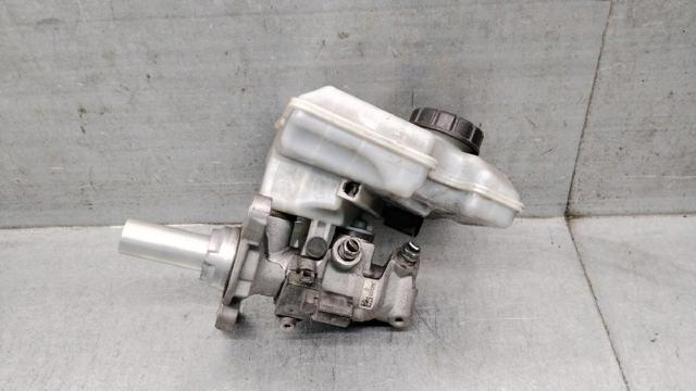 Główny cylinder hamulców 5Q1611021A VAG