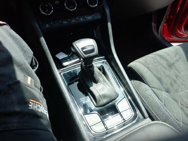 Mechanizm zmiany biegów (cięgno) 5Q1713059H VAG