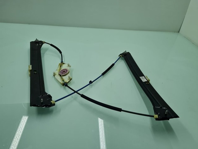 Mechanizm podnoszenia szyby drzwi przednich lewych 5TA837461A VAG