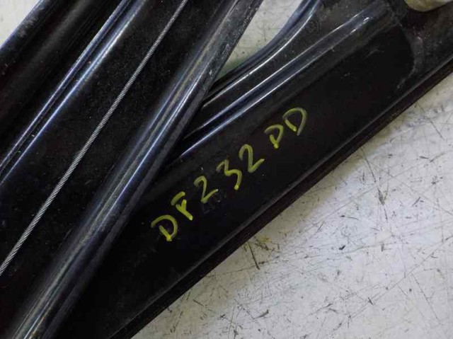 Mechanizm podnoszenia szyby drzwi przednich prawych 5TA837462A VAG
