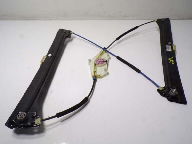 Mechanizm podnoszenia szyby drzwi przednich prawych 5TA837462A VAG