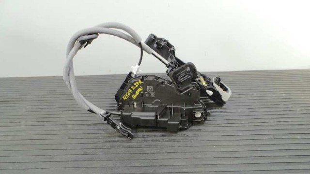 Zamek drzwi przednich lewych 5TB837015 VAG
