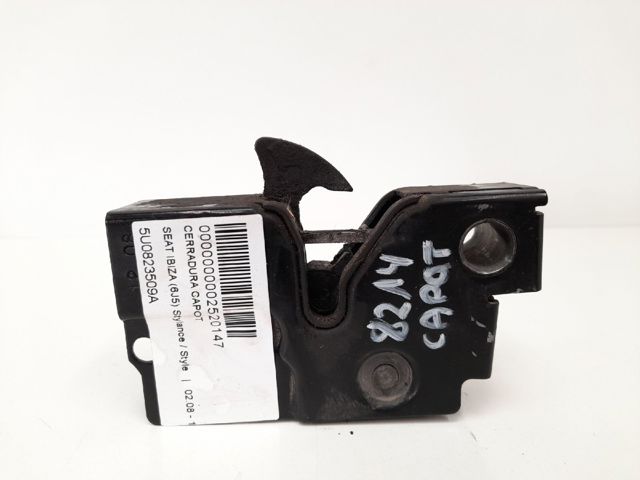 Zamek maski 5U0823509A VAG