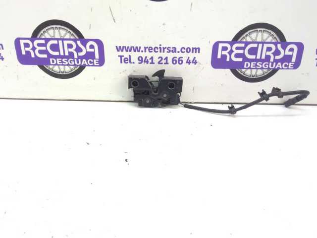 Zamek maski 5U0823509D VAG