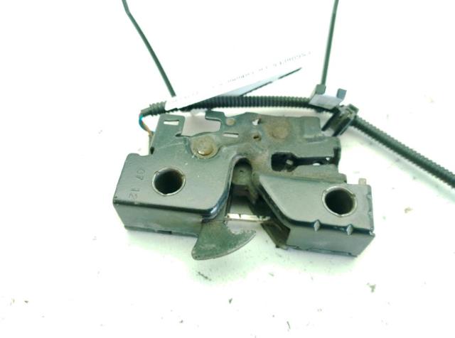 Zamek maski 5U0823509N VAG