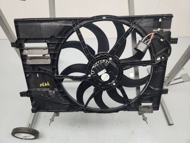 Wentylator elektryczny układu chłodzenia kompletny (silnik+wirnik) 5WA121203B VAG