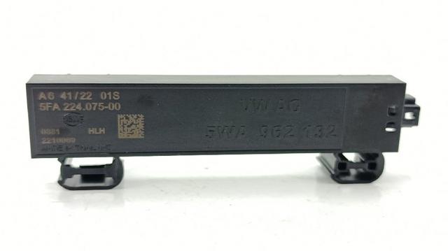 5WA962132 VAG