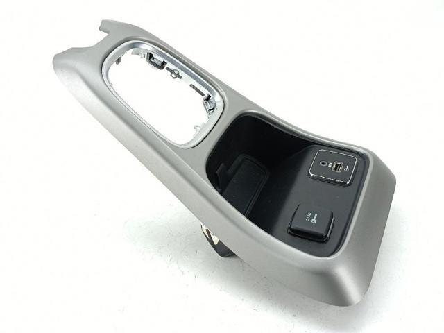 5XG28DX9AC Chrysler