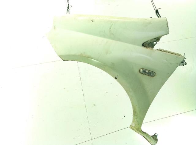 Błotnik przedni lewy Fiat Punto 199