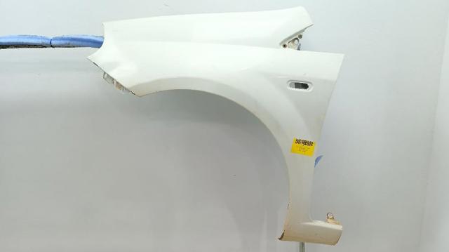 Błotnik przedni lewy 6000630350 FIAT