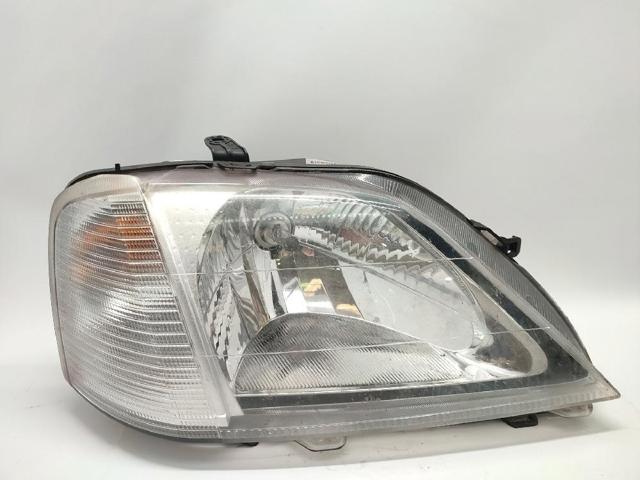 Reflektor prawy 6001546789 RENAULT