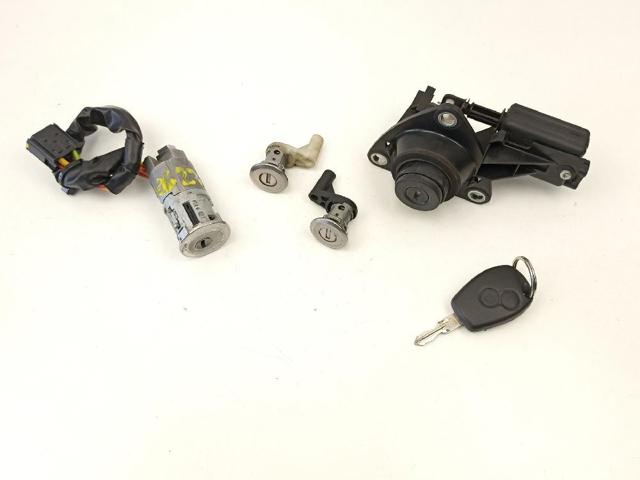 Stacyjka zapłonowa Dacia Duster HS