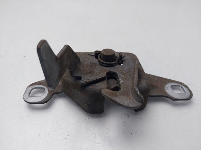 Zamek maski 6001547332 RENAULT