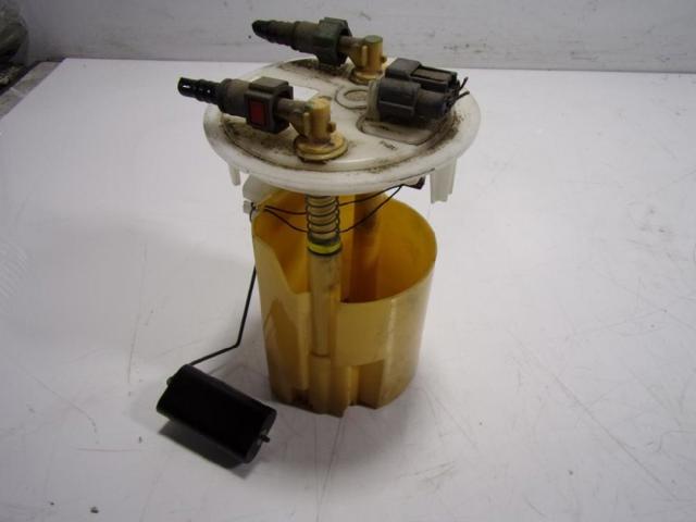 Moduł pompy paliwowej z czujnikiem poziomu paliwa 6001548608 RENAULT